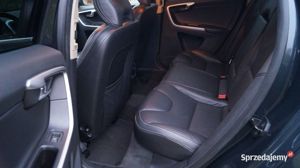 Volvo Xc 60 24 D5 24 L 215 AWD RDesign 2011 czujnik deszczu Lublin