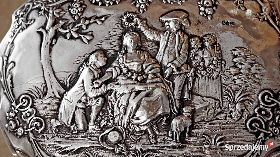 Srebrne pudełkoszkatuła wielka Hanau o wadze 545 Zgorzelec