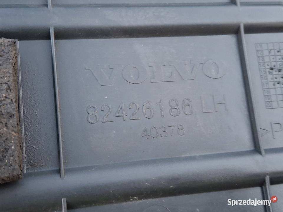 VOLVO FM FM4 LISTWA OSŁONA ZAŚLEPKA REFLEKTORA Bieleń