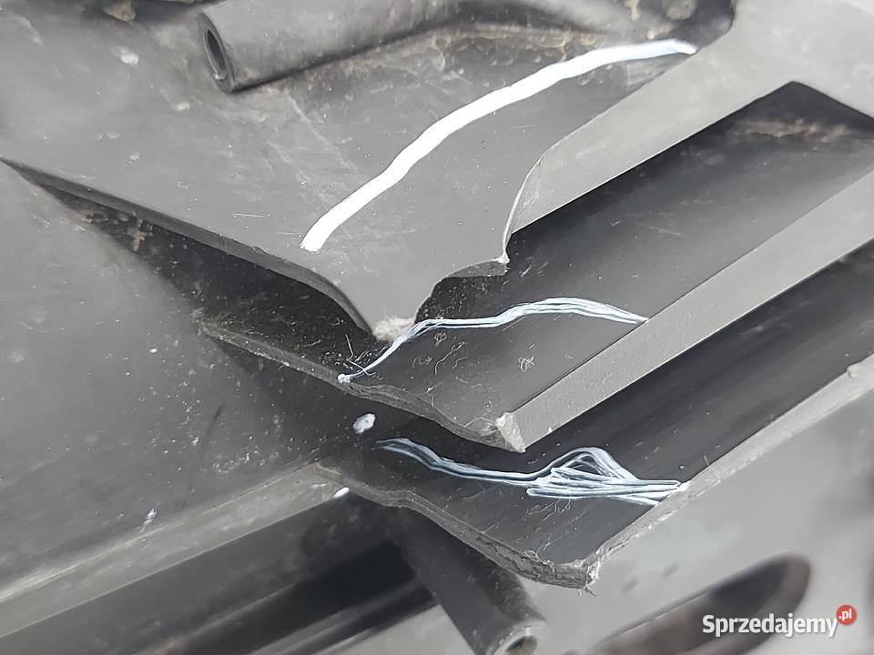 MERCEDES CLS C219 09r lampa prawa przód