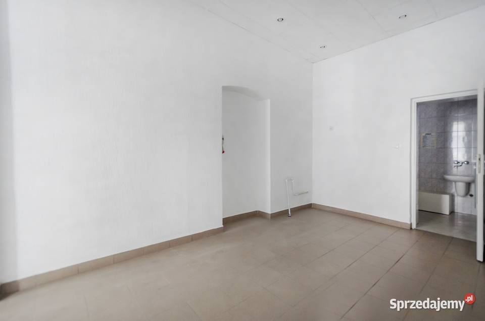 Jarosław Mickiewicza lokal 2 inwestycyjny na sprzedam