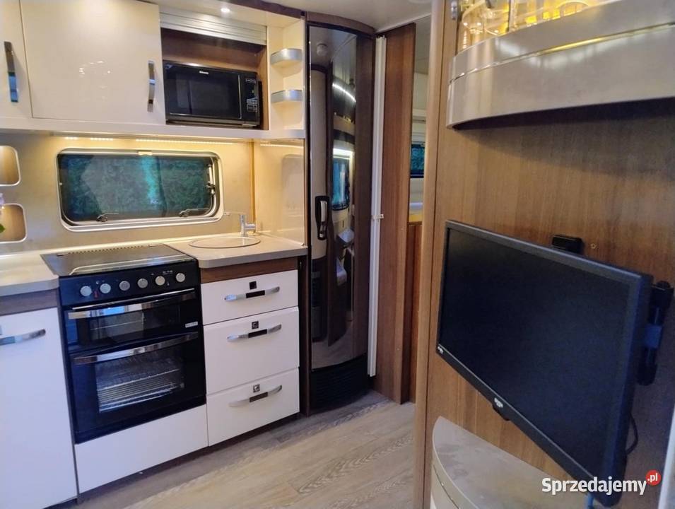 DOM NA KÓŁKACH PRZYCZEPA HOBBY PRESTIGE VIP 7 niskopodłogowe Myślenice sprzedam