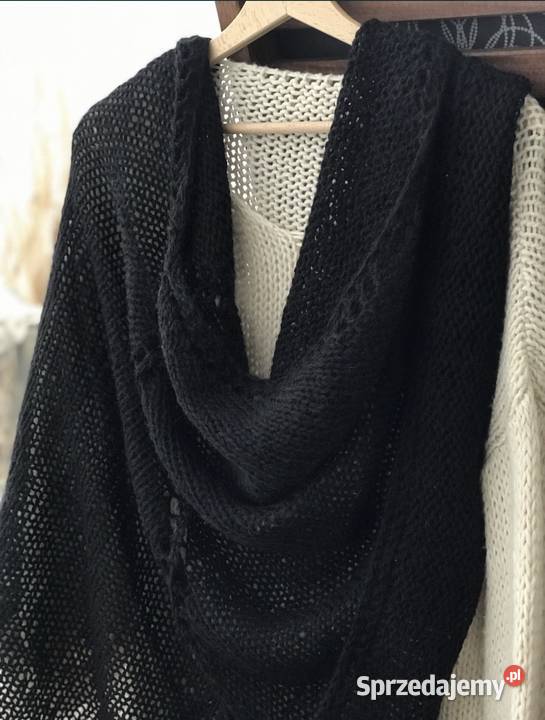 Czarny szal chusta oversize zrobiony na drutach sprzedam