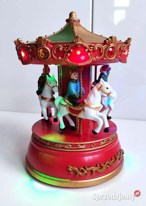 Nowa świąteczna karuzela ż muzyką i światełkami Katowice