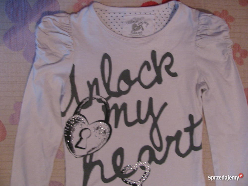 Biała bluzka z napisem i bufiastymi ramionami 12 Bluzki, koszulki i kaftaniki Warszawa