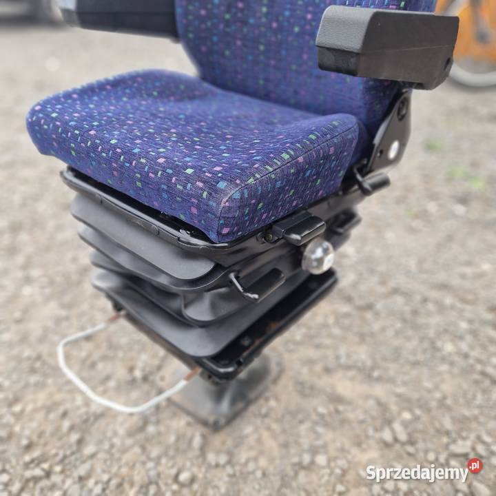 siedzenia do traktora koparka Bolesławiec sprzedam