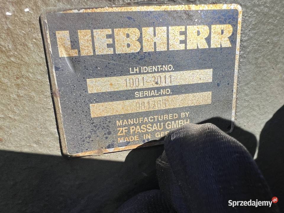 Skrzynia biegów LIEBHERR 10013011 Staszów sprzedam