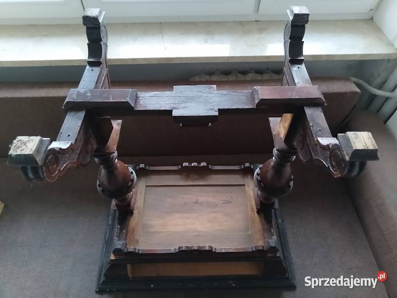 Antyk stolik dębowy