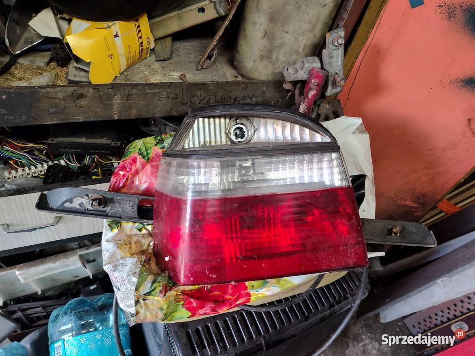 Lampy tylne Volkswagen różne modele