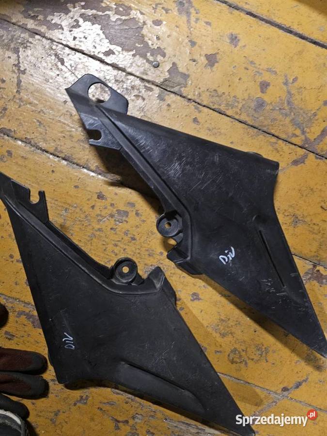 Yamaha XJ 600 diversion boczek boczki plastik Plastiki Jelenia Góra