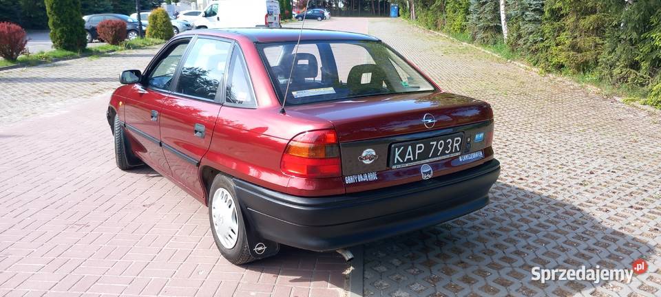 Opel Astra F 1998 14 16v niski przebieg Jędrzejów