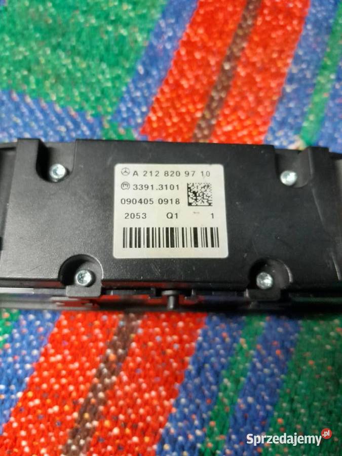 Mercedes W204 panel włączniki podgrzewanych Panele sterowania, przełączniki pomorskie Gdańsk sprzedam
