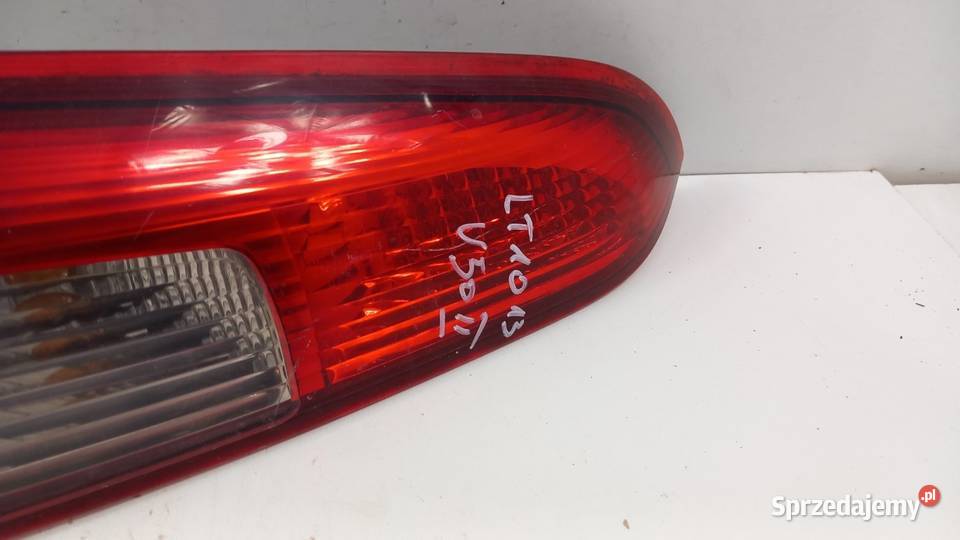 VOLVO V50 II KOMBI LAMPA TYŁ LEWA Zbierkowo