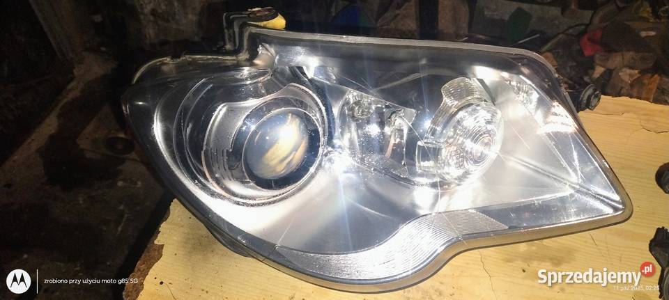 Reflektory przednie lewy prawy tu VW Touran 1 dolnośląskie Lubin