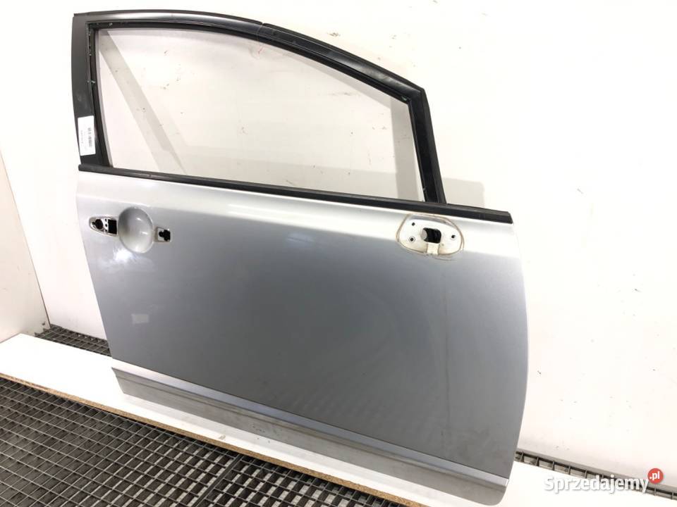 DRZWI PRZÓD PRAWE HONDA CIVIC VIII Hatchback osobowe sprzedam