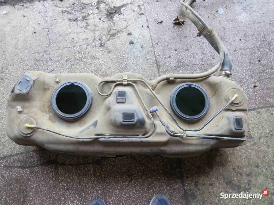 BAK ZBIORNIK PALIWA 4X4 SWIFT MK7 12 B Zbiorniki