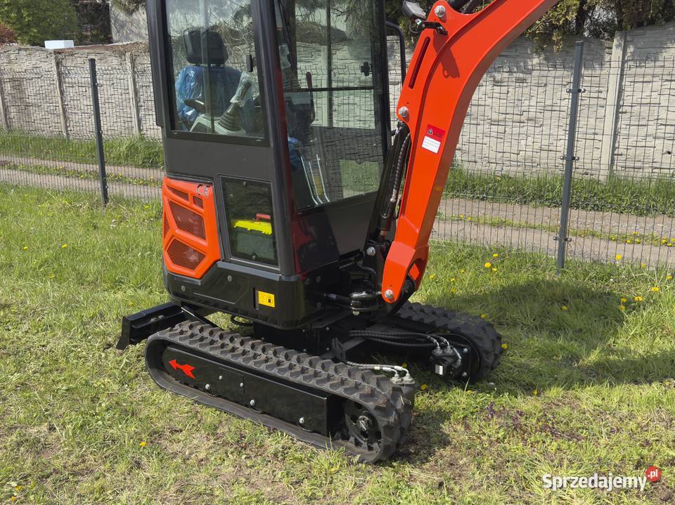 Koparka MiniKoparka 18T KUBOTA Skrętne ramie Brzesko sprzedam