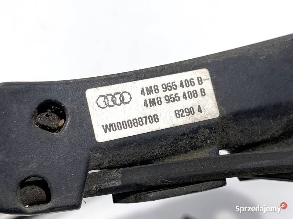 RAMIĘ WYCIERACZKI KOMPLET PRZÓD AUDI Q8