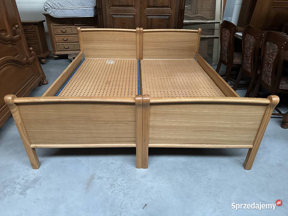 Duże łóżko 180200 ze stelażem Sławoszewek sprzedam