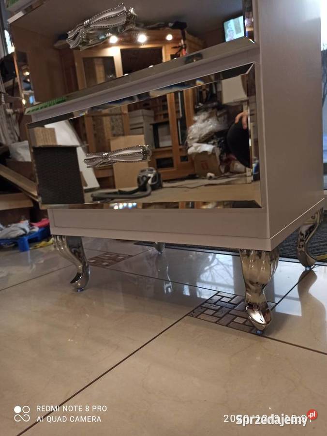 Komoda białaczarna70 3 szuflady lustrzana Nowy Sącz