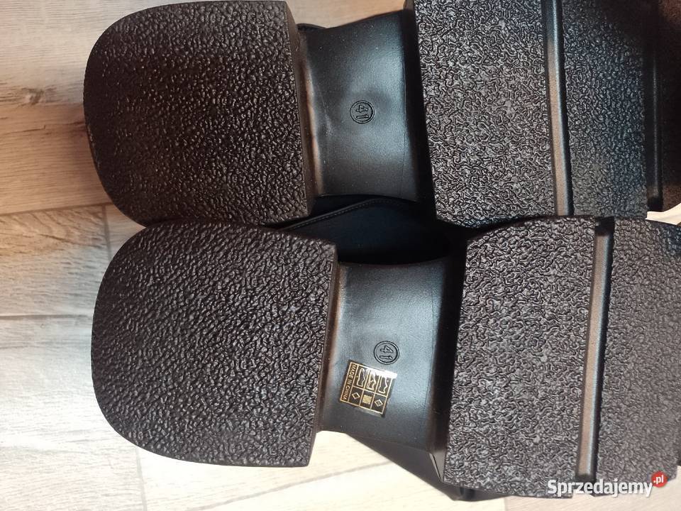 3940 Czarne Zdobione Kozaki traperowe NOWE sprzedam