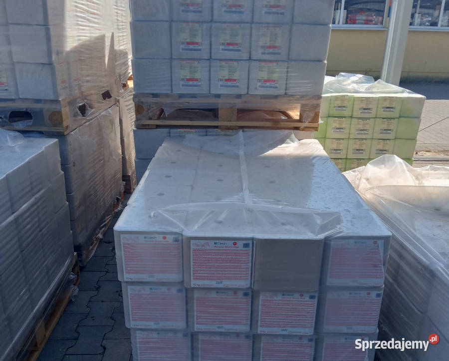 Lizawka solna Ciech Mineral Block Basic paleta Końskie