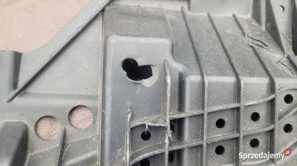 TOYOTA COROLLA E16 OSŁONA PŁYTA POD ZDERZAK Ruda Śląska