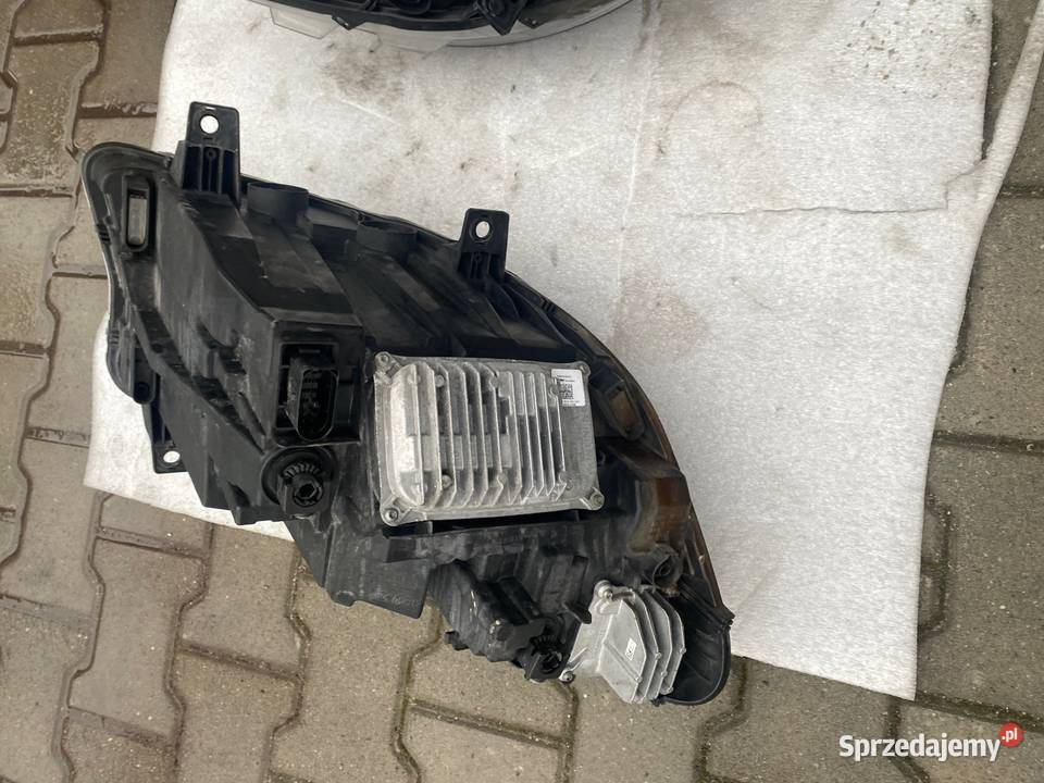Lampy do Mercedesa Sprintera 907 prawalewa 2021 Kielce sprzedam