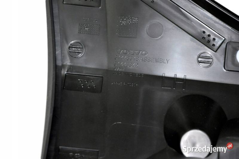 VOLVO C40 XC40 tylna prawa listwa nakladka Bielany Wrocławskie