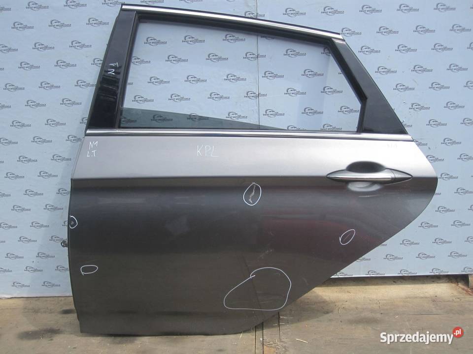 HYUNDAI i40 12r drzwi lewe tył