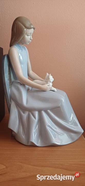 Porcelanowa Dama na Krzesełku Olsztyn