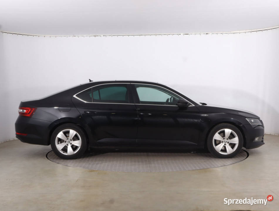 Skoda Superb 20 TDI bluetooth