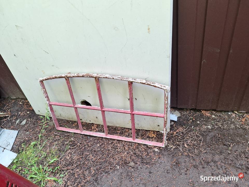 stare okno żeliwne