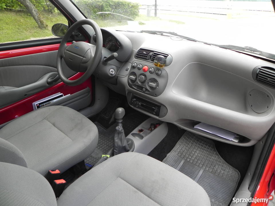 Fiat Seicento 600 w stanie sprzedam nieuszkodzony Gdańsk
