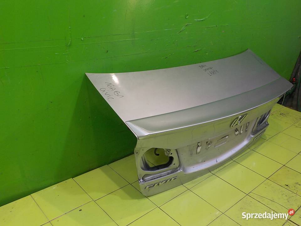 HONDA CIVIC VIII 06r 4D klapa tyl Suków