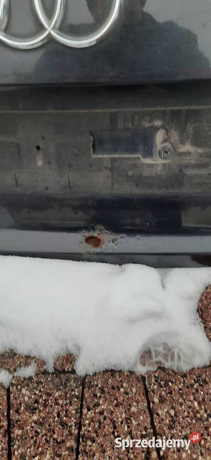 Klapa audi a4b8 osobowe Ryki