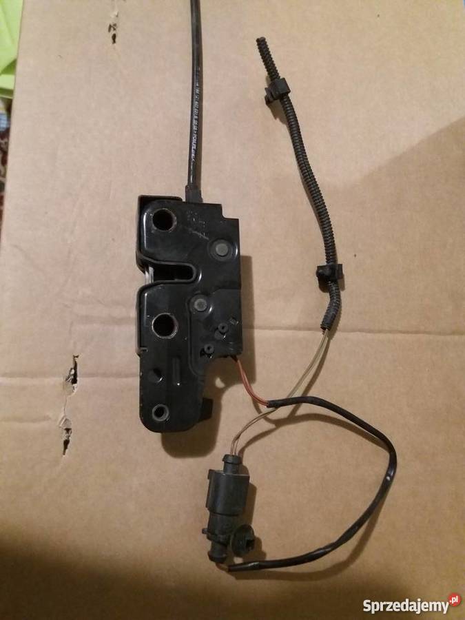 zamek maski skoda Octavia Szczecin