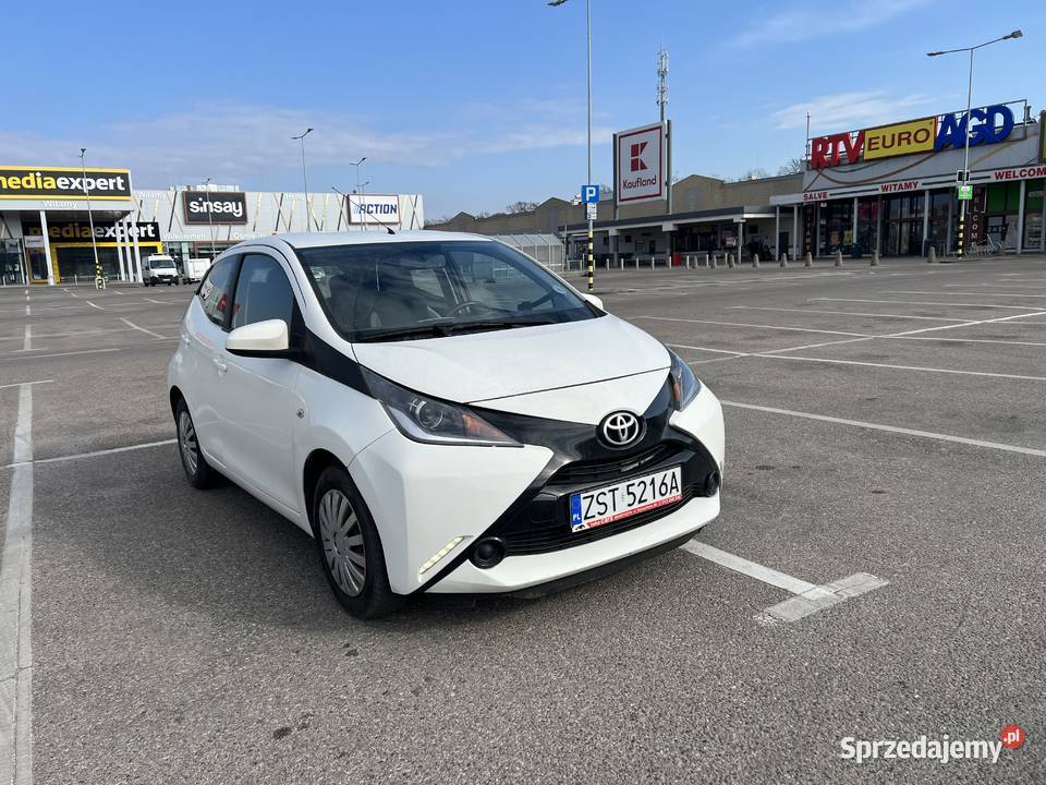 Toyota aygo 2015 biała Rok produkcji 2018