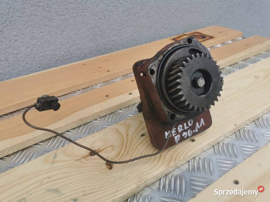 Napęd pompy hydraulicznej Merlo P 3011