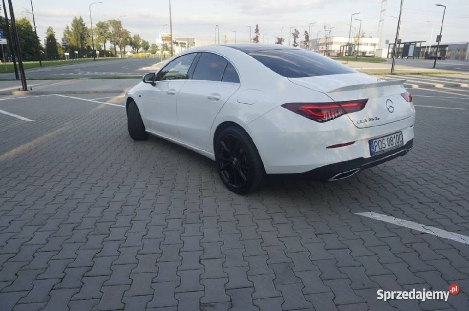 MercedesBenz CLA250e hybryda BEZWYPADKOWA ASR (kontrola trakcji) Mercedes-Benz