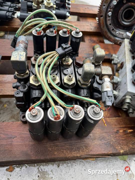 Rozdzielacz hydrauliczny czterosekcyjny Antonie