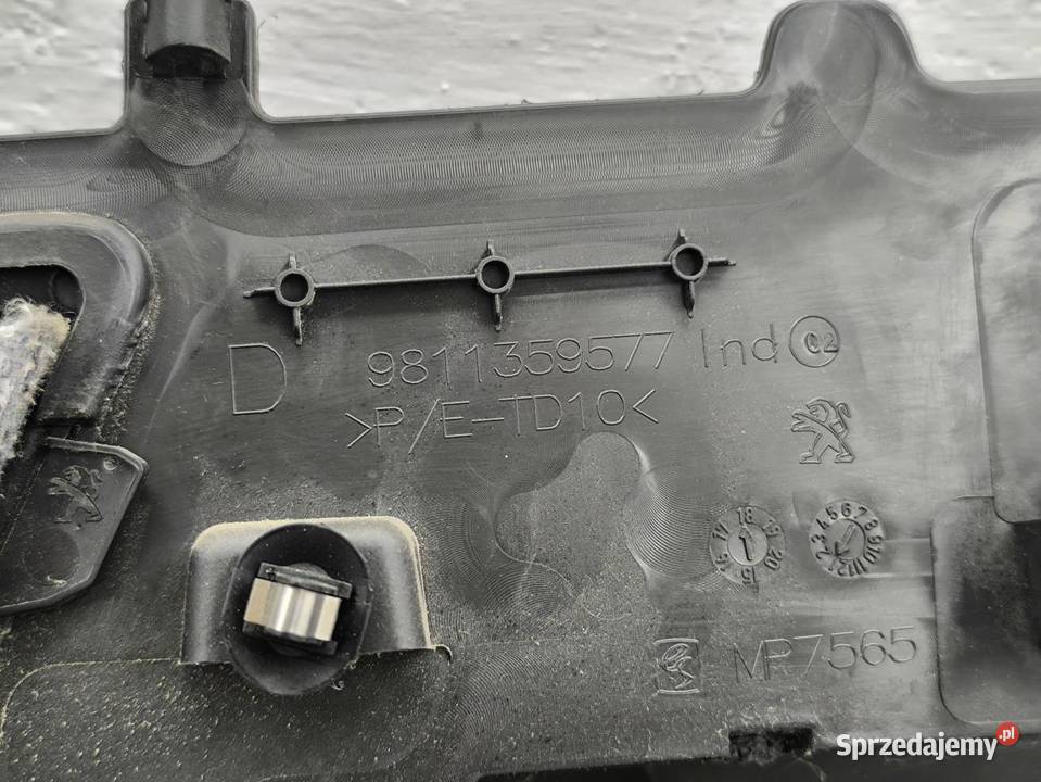 BOCZEK TAPICERKA PRAWY TYŁ PEUGEOT 5008 II