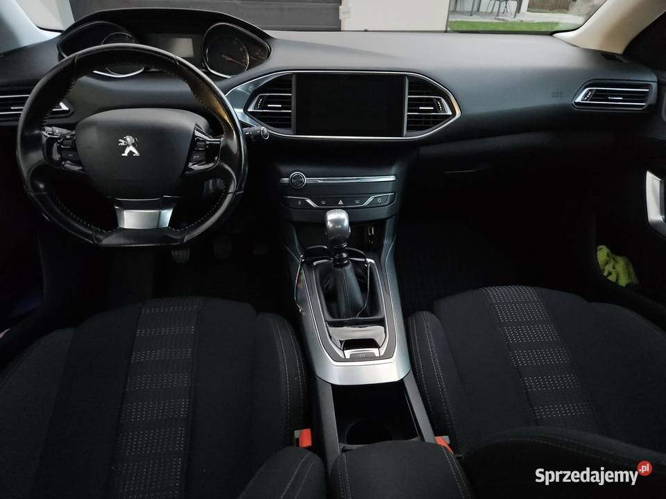 Peugeot 308 T9 12 Puretech benzyna 2015r wielofunkcyjna kierownica świętokrzyskie Lisów