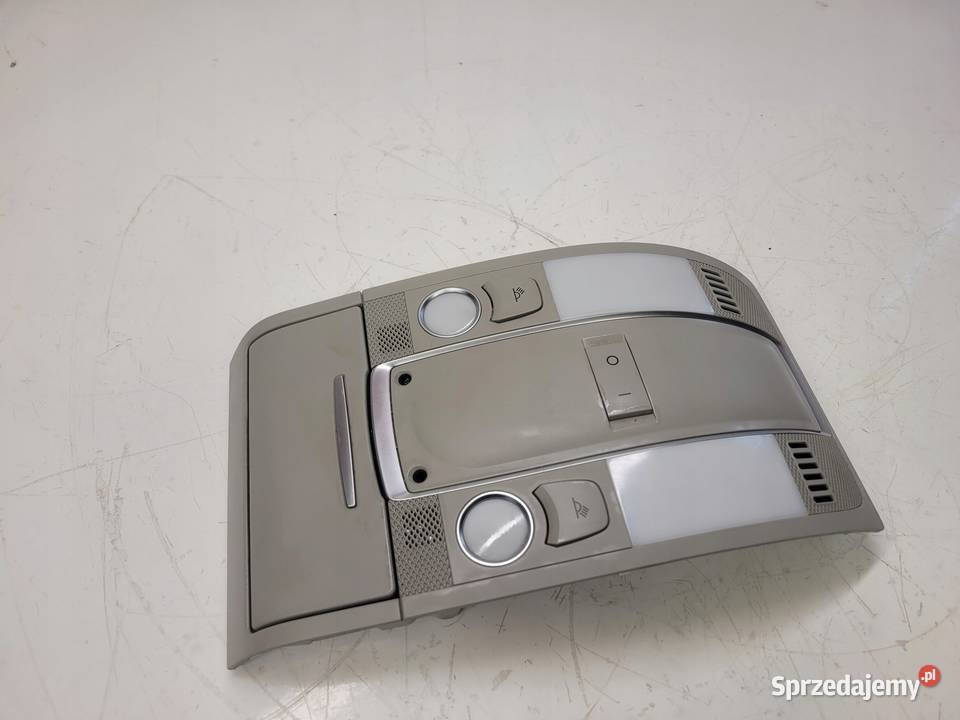 LAMPKA OŚWIETLENIE KABINY AUDI Q7 4L 4L0947135F Przystajń sprzedam