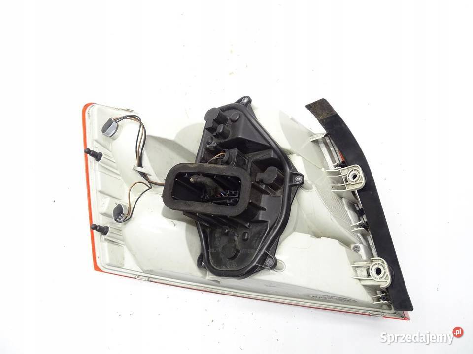 LAMPA PRAWY TYŁ PRAWA TYLNA W BŁOTNIK 5E5945096 małopolskie