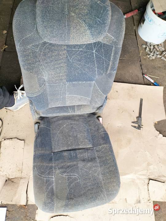 SAM PAPAJ ES TRAKTOR CIAPEK SAMORÓBKA FOTEL Kamień-Kolonia