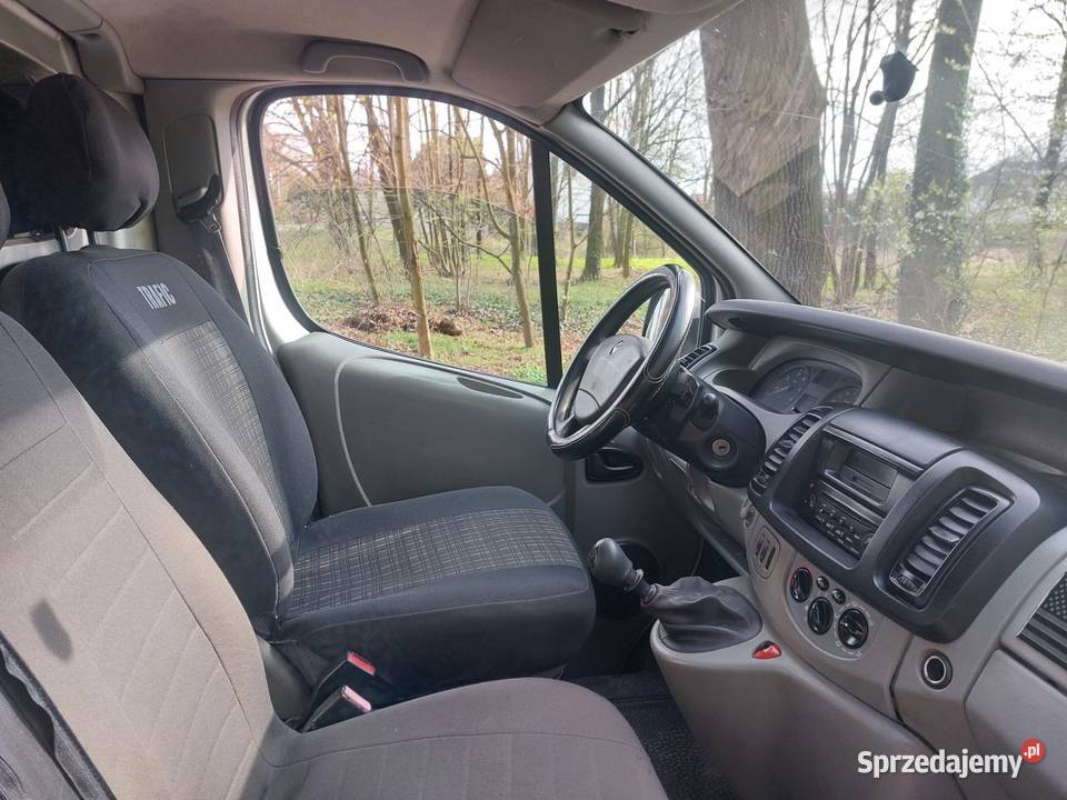 Doinwestowany Renault Trafic Vivaro 20 dci 114 nieuszkodzony Renault Nysa sprzedam