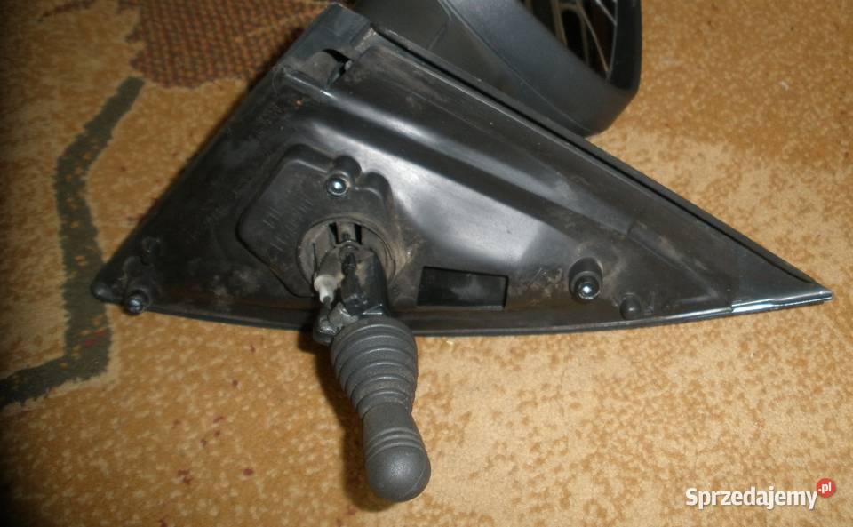 Lusterko lewe Opel Corsa C z 2001uszkodzona