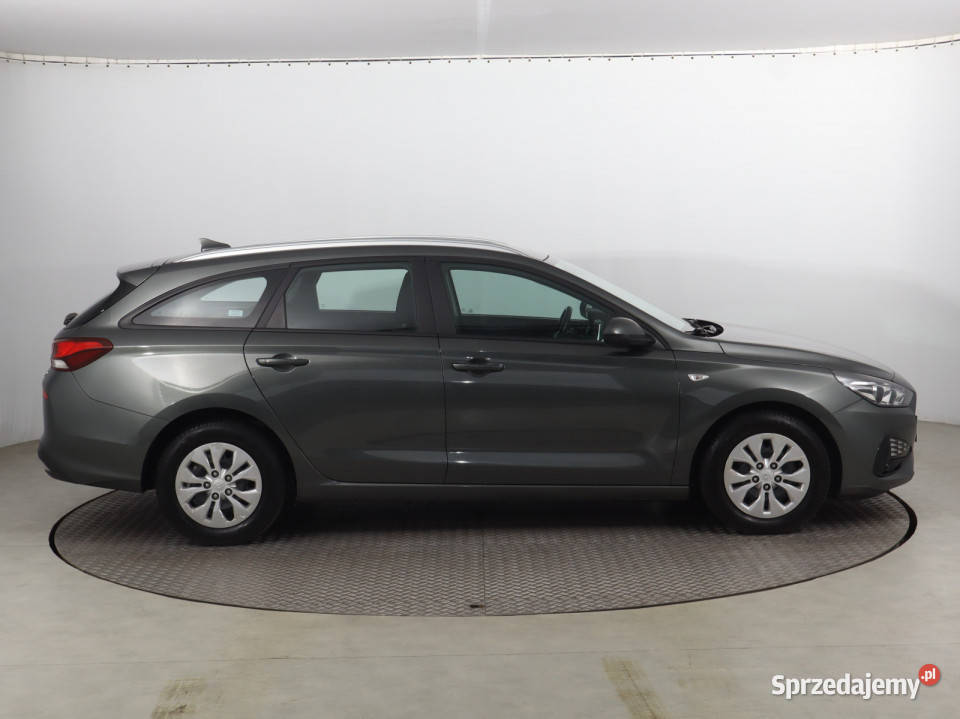 Hyundai i30 10 TGDI 998cm3