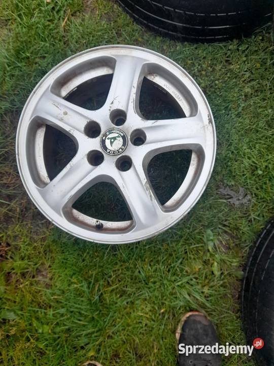 Skoda octavia 1 felga 15 aluminiowe Samochodowe świętokrzyskie Waśniów sprzedam